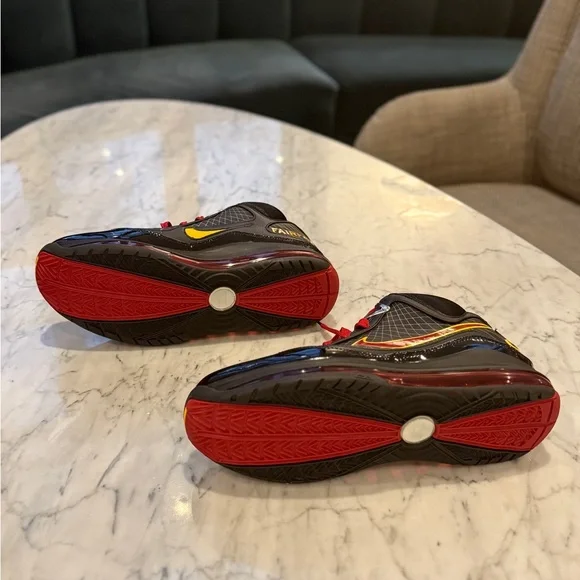 NIKE LABRON 7 Fairfax Away (2020) Red, Black & Gold - Picture 8 of 14